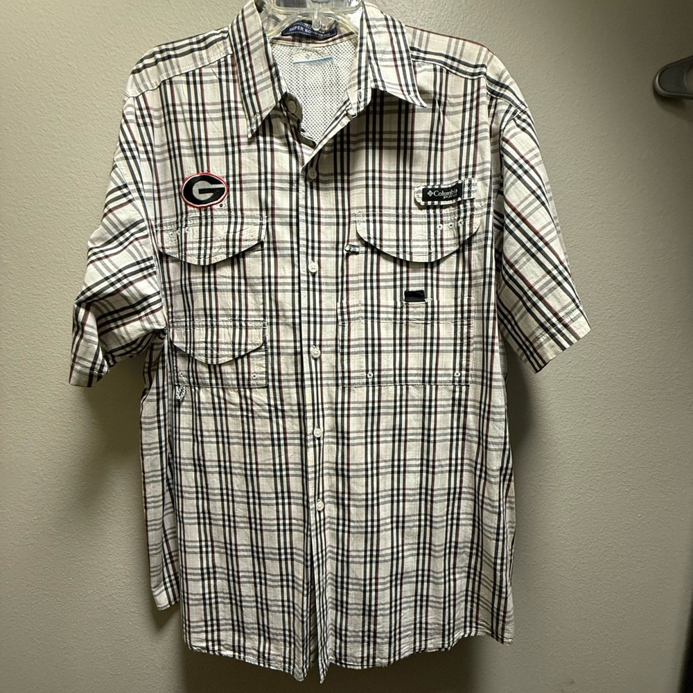 Columbia Men's UGA Georgia bulldog button up